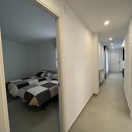 Apartamentos Cella * セリャ
