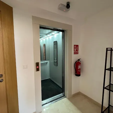 Apartamentos Cella * セリャ